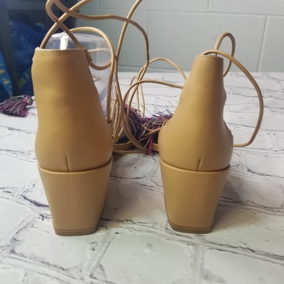 Rebecca Minkoff Isla Naturo sandals - Picture 8 of 12